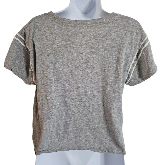 Disney Women’s XL Gray Cropped Mickey Mouse Graphic Raglan Tee Shirt Preppy Fun - Picture 3 of 6